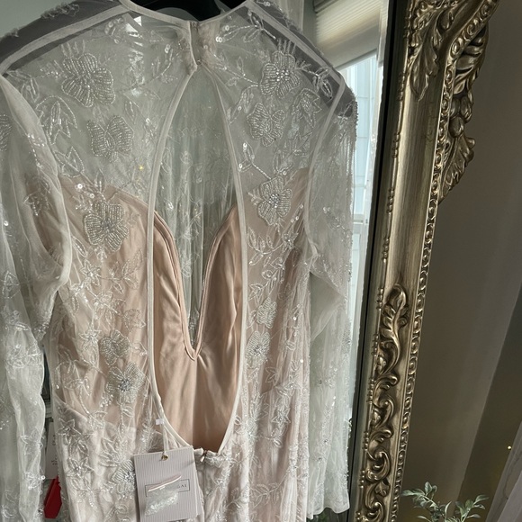 Mac Duggal LONG SLEEVE FLORAL EMBELLISHED GOWN - Picture 5 of 7